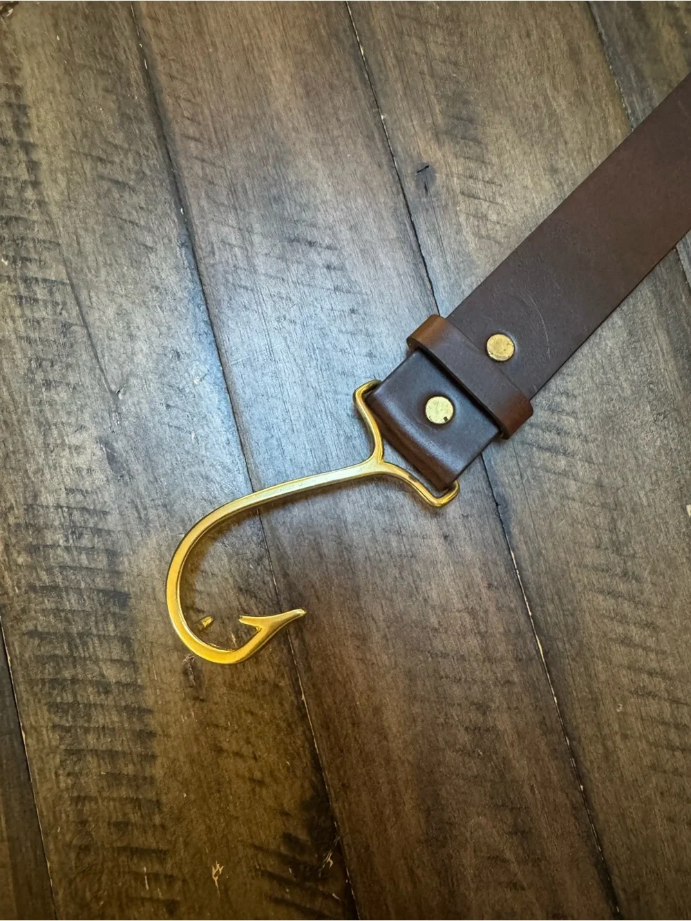 Vineyard Vines classic brown
